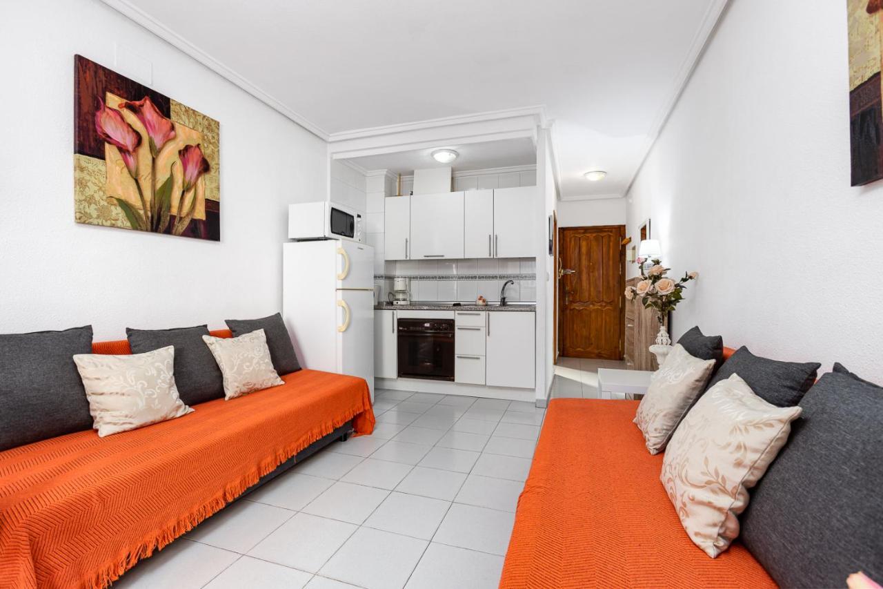 Apartment Studio Relax Almudena Torrevieja Dış mekan fotoğraf