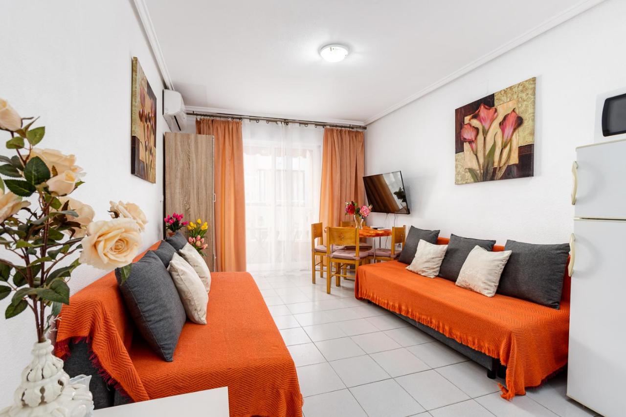 Apartment Studio Relax Almudena Torrevieja Dış mekan fotoğraf
