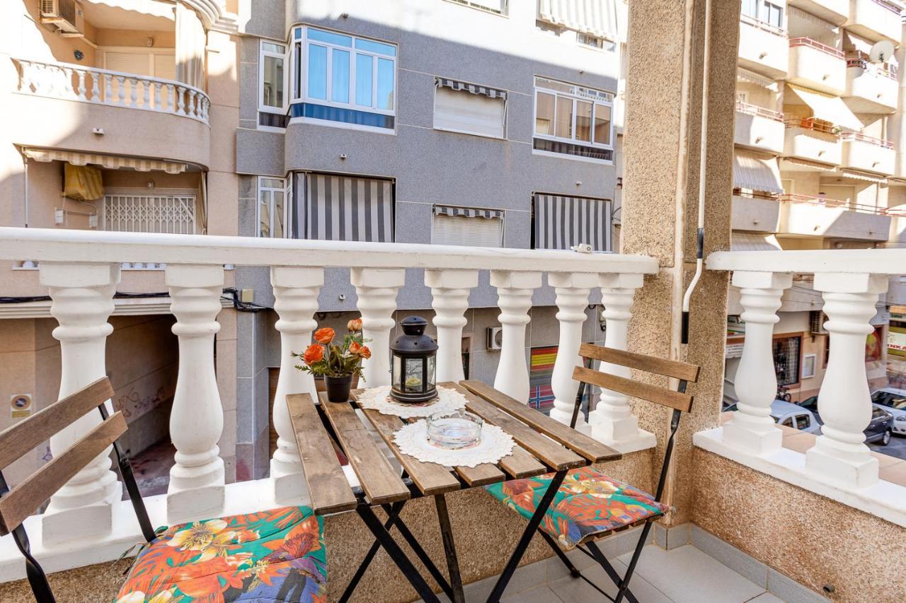 Apartment Studio Relax Almudena Torrevieja Dış mekan fotoğraf